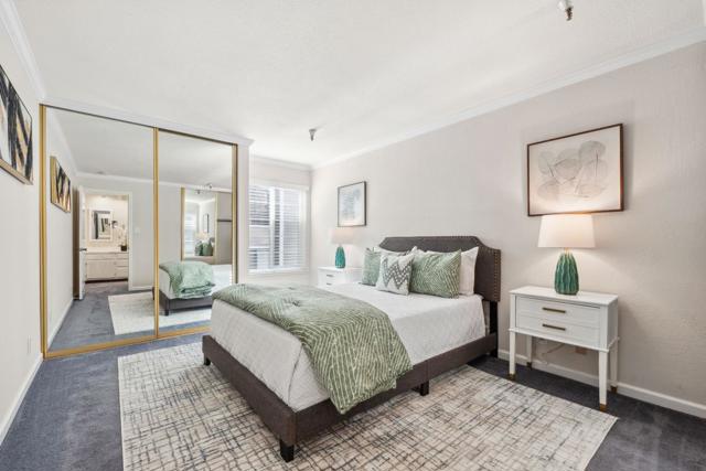 735 El Camino Real, Burlingame CA: https://media.crmls.org/mediaz/7d7a4177-401d-4854-83ac-3f32ec92154a.jpg