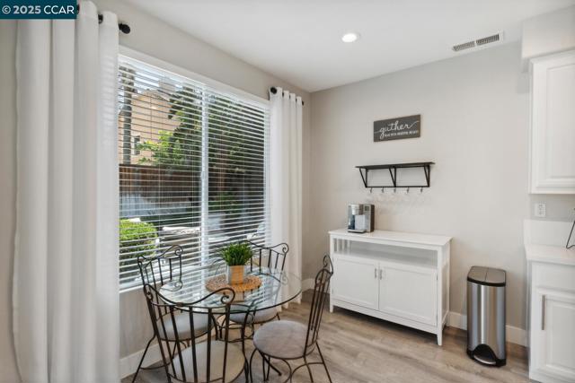 96 Heritage Way, Brentwood CA: https://media.crmls.org/mediaz/7d7c8546-9f5a-41d7-bbb5-6cde5616e9f9.jpg