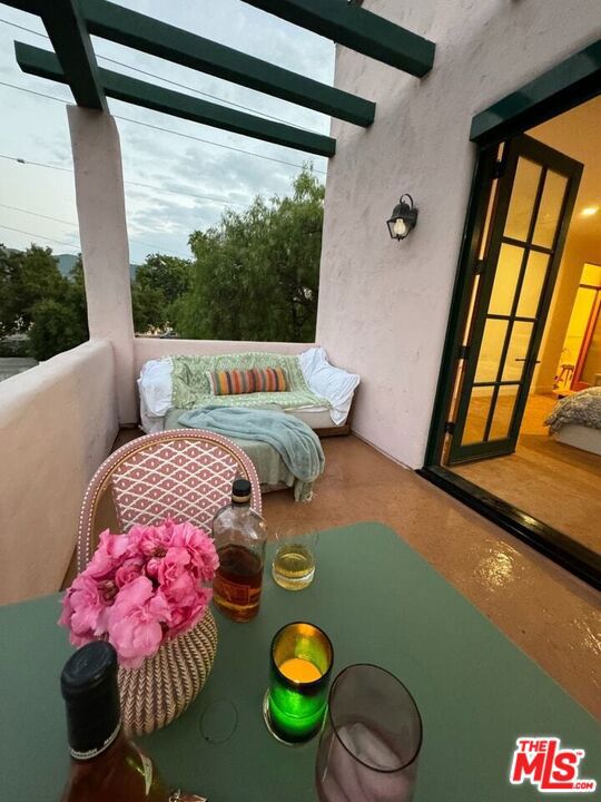 202 Canada Street, Ojai CA: https://media.crmls.org/mediaz/7d7da2a3-9c16-44ad-9e36-5b1dd53c5712.jpg