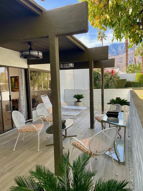 1730 Capri Circle, Palm Springs CA: https://media.crmls.org/mediaz/7d7e08fa-7275-49ed-8ca9-5dbf0c9c3c2d.jpg