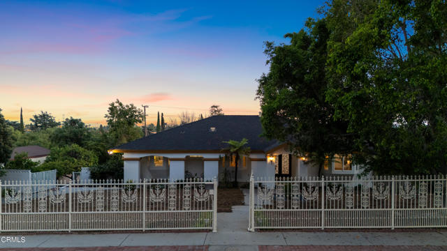 2166 Gardi Street, Bradbury CA: https://media.crmls.org/mediaz/7d804aa7-0e48-4a66-9758-aec66268837d.jpg