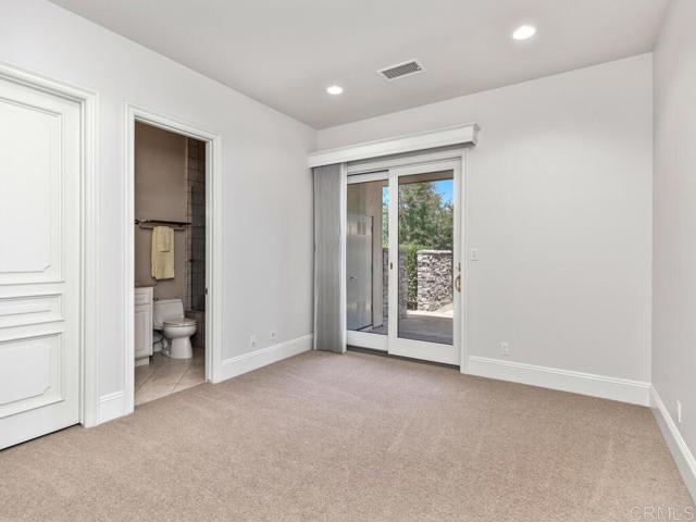 6095 Lake Vista Drive, Bonsall CA: https://media.crmls.org/mediaz/7d804c72-785b-44fd-be51-0970bf7bd920.jpg