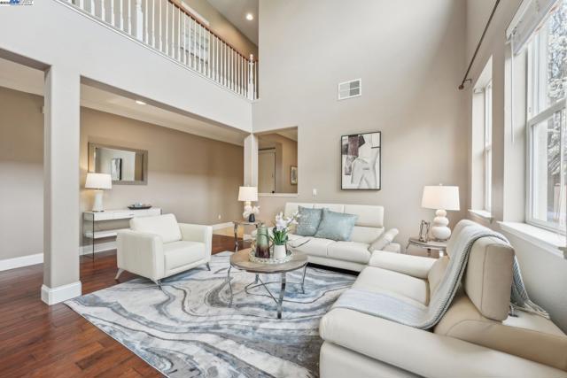 632 S Comunidad Street, Mountain House CA: https://media.crmls.org/mediaz/7d80504d-1333-4b2a-b4e3-21c73db20aba.jpg