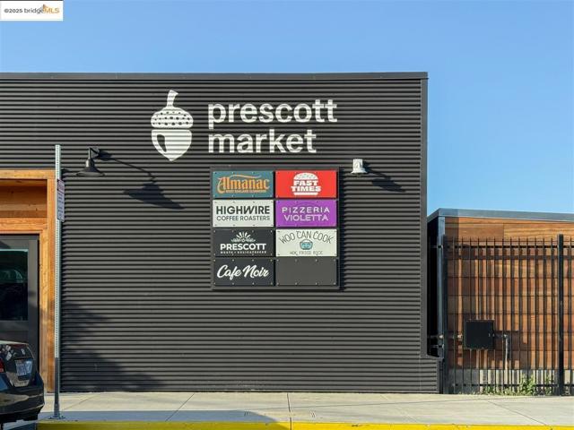 1201 Pine St, Oakland CA: https://media.crmls.org/mediaz/7d807e32-a65b-404a-9fcc-de71299dc278.jpg