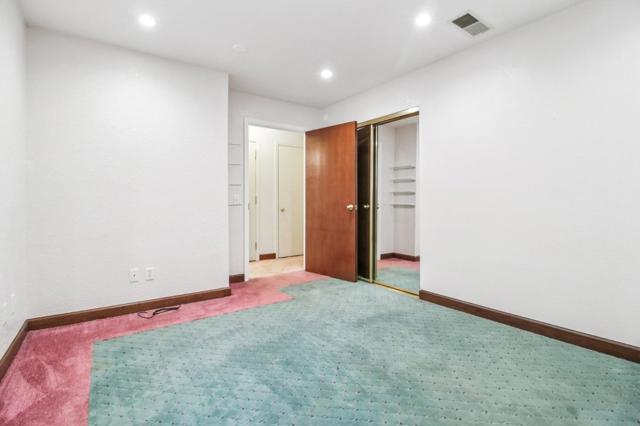 495 Lincoln Avenue, Sunnyvale CA: https://media.crmls.org/mediaz/7d81e7df-518e-48e3-be95-2e66706a1c67.jpg