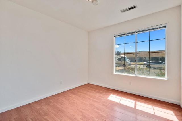 1024 Walnutwood Court, Los Banos CA: https://media.crmls.org/mediaz/7d826c9f-6834-4180-a834-1a4f0d3792f4.jpg