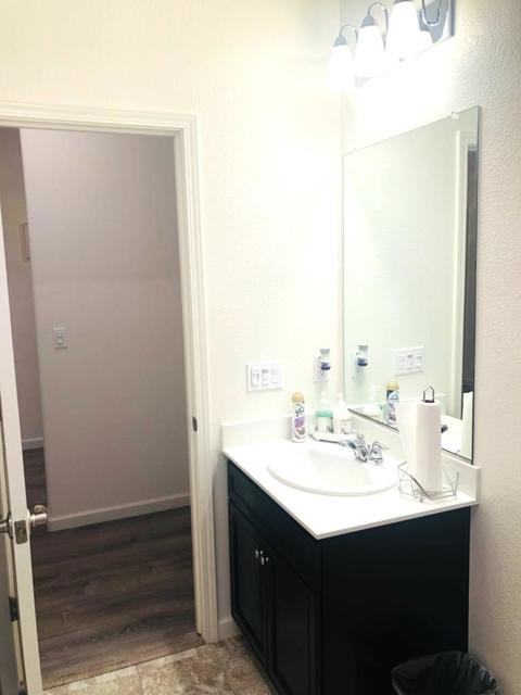 1630 Red Ribbons Lane, Manteca CA: https://media.crmls.org/mediaz/7d828923-9618-4e7c-819b-a7c34684edd4.jpg