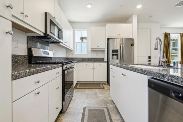 5584 Kate Way, Fontana CA: https://media.crmls.org/mediaz/7d83328e-824c-4c9b-b28a-056b4df960c4.jpg