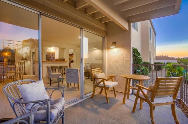 17470 Plaza Animado, San Diego, California 92128, 2 Bedrooms Bedrooms, ,2 BathroomsBathrooms,Condominium,For Sale,Plaza Animado,250001313SD