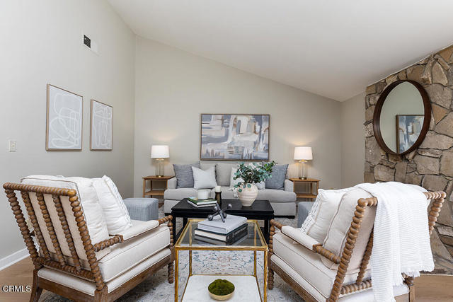 Detail Gallery Image 14 of 28 For 13017 Barto Dr, Granada Hills,  CA 91344 - 3 Beds | 2 Baths