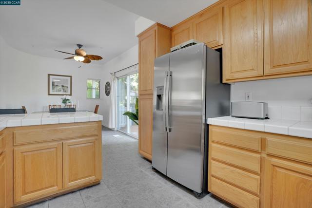 123 Williamson Ct, Martinez CA: https://media.crmls.org/mediaz/7d847fdc-d0d2-46f0-83ea-8efd50b39c6b.jpg