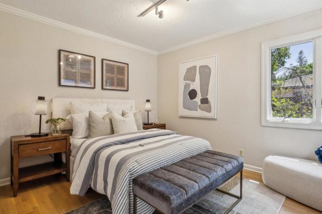 19661 Saratoga Los Gatos Road, Saratoga CA: https://media.crmls.org/mediaz/7d84a7c6-8477-4e52-8309-c2911e58dc15.jpg
