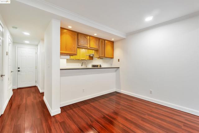 5333 Park Highlands Blvd, Concord CA: https://media.crmls.org/mediaz/7d85042f-8e47-4b01-897c-c24f00d9d8a9.jpg