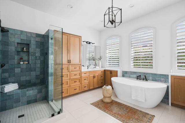 Detail Gallery Image 21 of 38 For 1345 Corvidae St, Carlsbad,  CA 92011 - 3 Beds | 3/1 Baths