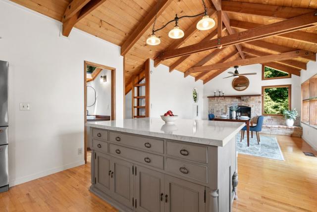 120 Bella Vista Lane, Watsonville CA: https://media.crmls.org/mediaz/7d8587bb-89a2-4c66-9819-372a98036a21.jpg