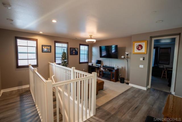 1417 Stearns Whard Rd, Chula Vista CA: https://media.crmls.org/mediaz/7d85b63a-b23b-430e-829d-2ee25fb464bf.jpg