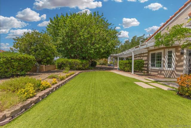 3445 Lomas Serenas Dr, Escondido CA: https://media.crmls.org/mediaz/7d85d699-3a7d-4b49-a7fb-eec1b8254197.jpg