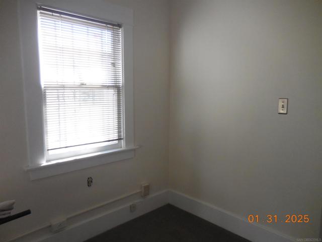 Image 3 of 20 For 711 Robinson Avenue