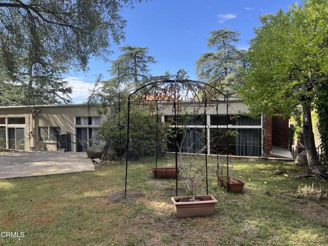 5414 Palm Drive, La Canada Flintridge CA: https://media.crmls.org/mediaz/7d8843bb-c946-499f-8807-99074b0a98c4.jpg