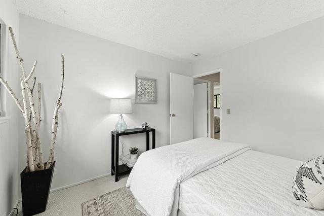 1527 Terra Nova Boulevard, Pacifica CA: https://media.crmls.org/mediaz/7d899fd2-86a2-476f-b58d-35459cb2116d.jpg