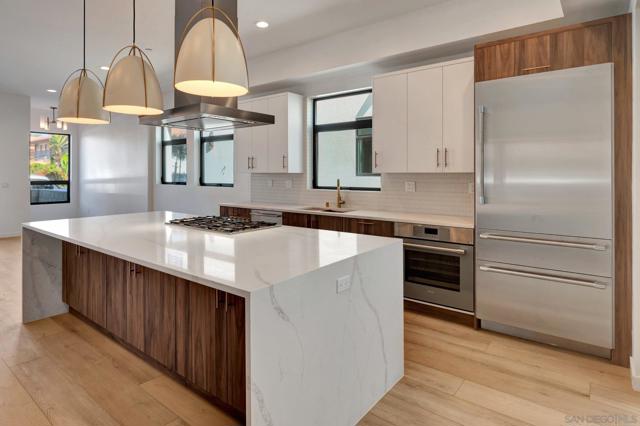 109 Daisy, Imperial Beach CA: https://media.crmls.org/mediaz/7d89b6e0-9701-405c-a28c-c0c48ce1f667.jpg