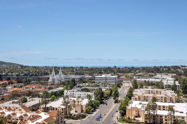 3890 Nobel Drive, San Diego CA: https://media.crmls.org/mediaz/7d89dd2f-f8f7-4a15-9a84-45ed9feb3604.jpg