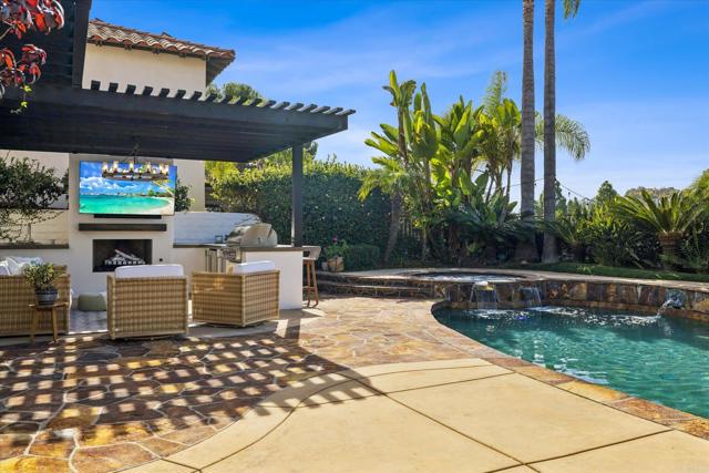 Detail Gallery Image 10 of 69 For 4939 Concannon Ct, San Diego,  CA 92130 - 6 Beds | 5 Baths