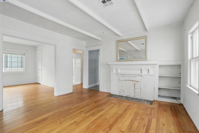 Image 7 of 40 For 1307 California Dr
