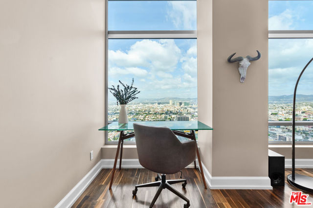 900 W Olympic Boulevard, Los Angeles CA: https://media.crmls.org/mediaz/7d8b867e-62c8-4fc3-96d2-1e39d4c6f1ae.jpg