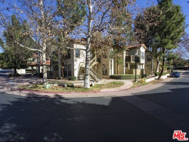 973 WESTCREEK Lane, Westlake Village CA: https://media.crmls.org/mediaz/7d8bf8c0-8357-4b88-91e6-6fceeb2b1c68.jpg