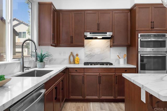 1686 Pember Avenue, Chula Vista CA: https://media.crmls.org/mediaz/7d8c1298-cf90-4335-91e7-cda410536b7a.jpg