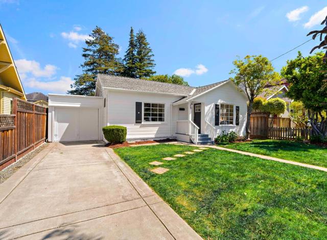 209 Bayswater Avenue, Burlingame CA: https://media.crmls.org/mediaz/7d8c7af7-0ee0-4533-84c8-a456cc1dab3c.jpg