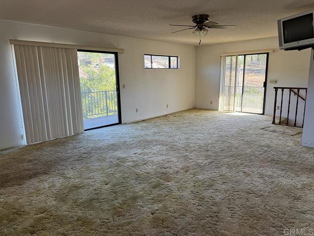 10703 Oak Creek Drive, Lakeside CA: https://media.crmls.org/mediaz/7d8ccc29-ad8b-4b45-99c4-0f5709a381e1.jpg