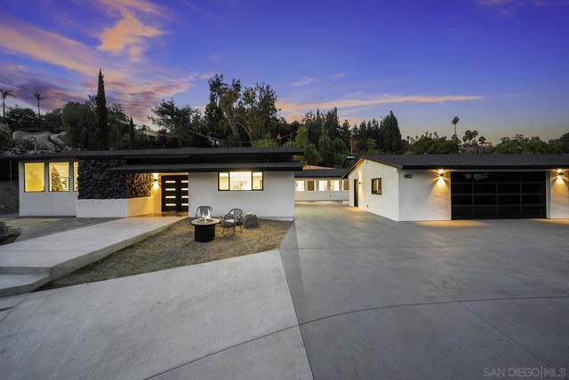 11388 Lorena Ln, El Cajon CA: https://media.crmls.org/mediaz/7d8d6457-9255-4809-b7e9-161f9a414e12.jpg