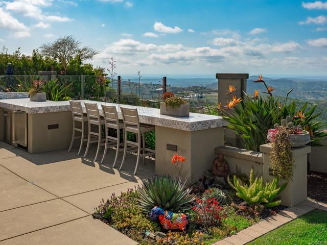 Image 30 of 66 For 8784 Avenida Mirador