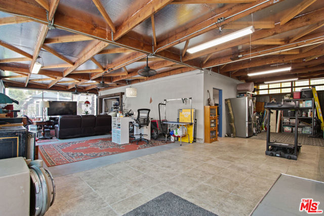 1644 W Wilmington Boulevard, Wilmington CA: https://media.crmls.org/mediaz/7d8fa8b5-4c34-4f9d-a31e-2f8ea63d1079.jpg