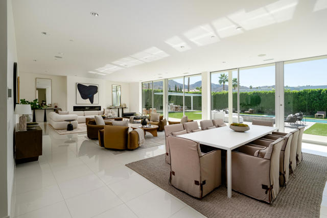 3088 Linea Terrace, Palm Springs CA: https://media.crmls.org/mediaz/7d8ffa68-7e05-4cc4-9e6e-7943d86c1155.jpg