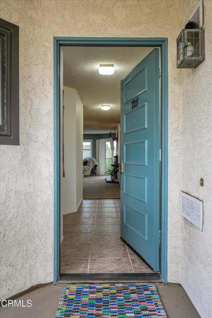 728 Island View Circle, Port Hueneme CA: https://media.crmls.org/mediaz/7d90570c-0ade-4d25-bd31-2b432ea59b46.jpg