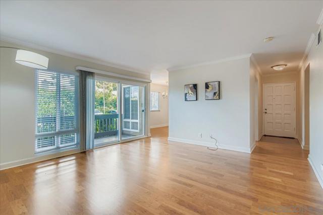 17147 W W Bernardo Dr, San Diego CA: https://media.crmls.org/mediaz/7d908188-114c-4dab-a441-27990b680514.jpg