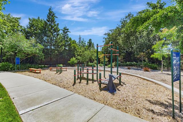 18898 Bellgrove Circle, Saratoga CA: https://media.crmls.org/mediaz/7d9291ea-1191-4ec6-a06e-52c6eeb19a38.jpg