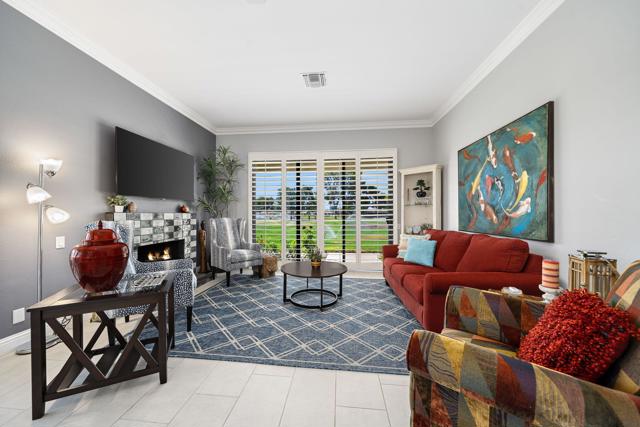 5 Seton Court, Rancho Mirage CA: https://media.crmls.org/mediaz/7d9350de-daec-48ab-8ab8-fa6ec8e57367.jpg