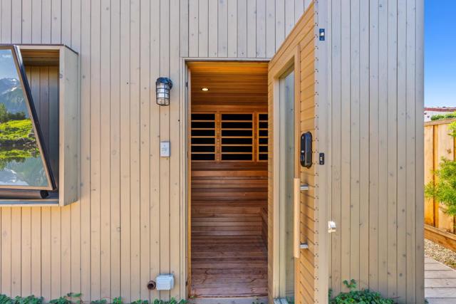 1122 W Cliff Drive, Santa Cruz CA: https://media.crmls.org/mediaz/7d93f16e-b283-49fb-a5d3-85373d8b5faa.jpg