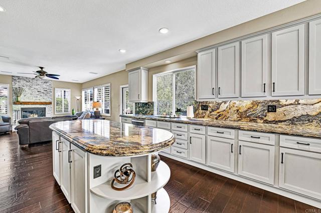 Detail Gallery Image 20 of 54 For 1463 Belmont Park Rd, Oceanside,  CA 92057 - 5 Beds | 3 Baths