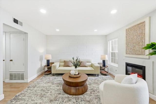 32915 Lake Erie Street, Fremont CA: https://media.crmls.org/mediaz/7d96021a-2d51-4366-a45c-040187d803e6.jpg