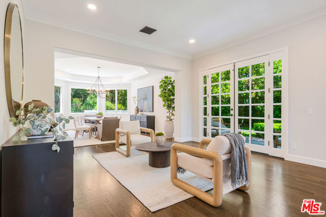 11797 CHAPARAL Street, Los Angeles CA: https://media.crmls.org/mediaz/7d976e95-c352-4fce-87f9-1936311d311c.jpg