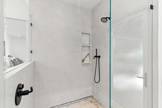 633 Manzanita Avenue, Corte Madera CA: https://media.crmls.org/mediaz/7d98dd5c-79b5-488e-afc5-a1eb30268825.jpg