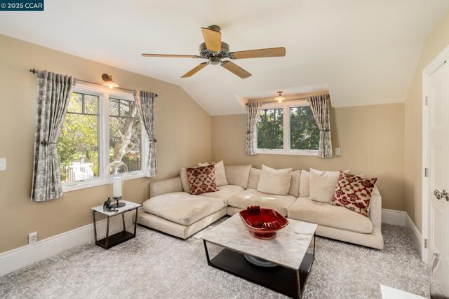 120 El Centro, Diablo CA: https://media.crmls.org/mediaz/7d99785a-ffe6-4853-9832-484c7efe38ad.jpg