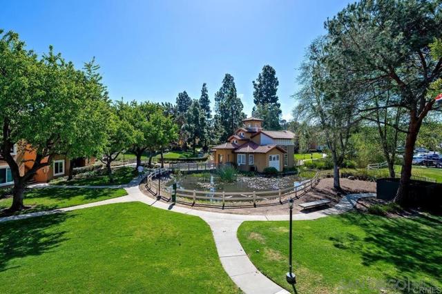 17105 W Bernardo Dr, San Diego CA: https://media.crmls.org/mediaz/7d9a1ed2-8647-4654-84bd-604cdad493f6.jpg