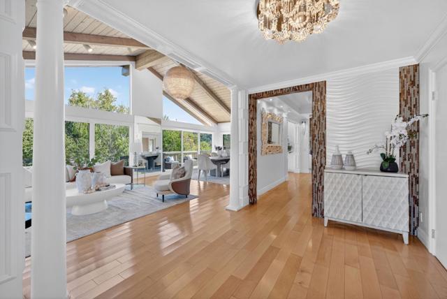 30 Bluebell Lane, Hillsborough CA: https://media.crmls.org/mediaz/7d9a9243-4a2c-49c3-9f65-7248612ef9eb.jpg