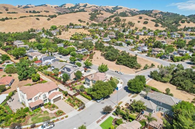 6307 Hematite Court, San Jose CA: https://media.crmls.org/mediaz/7d9b7d5e-4b7b-45bc-9591-4180a68ae672.jpg